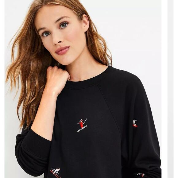 Lou & Grey for LOFT XS Sweatshirt Black Embroidered Skiers Skiing Top - Picture 2 of 8